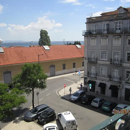 Bed and breakfast B.mar & Suites Lisboa
